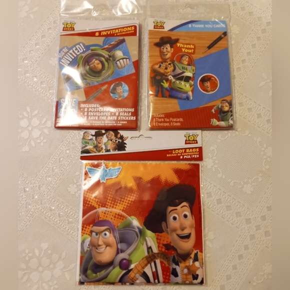 🆕 Toy Story Party Supplies, Invite, Loot Bags, and Thank You Notes, New - Picture 1 of 8